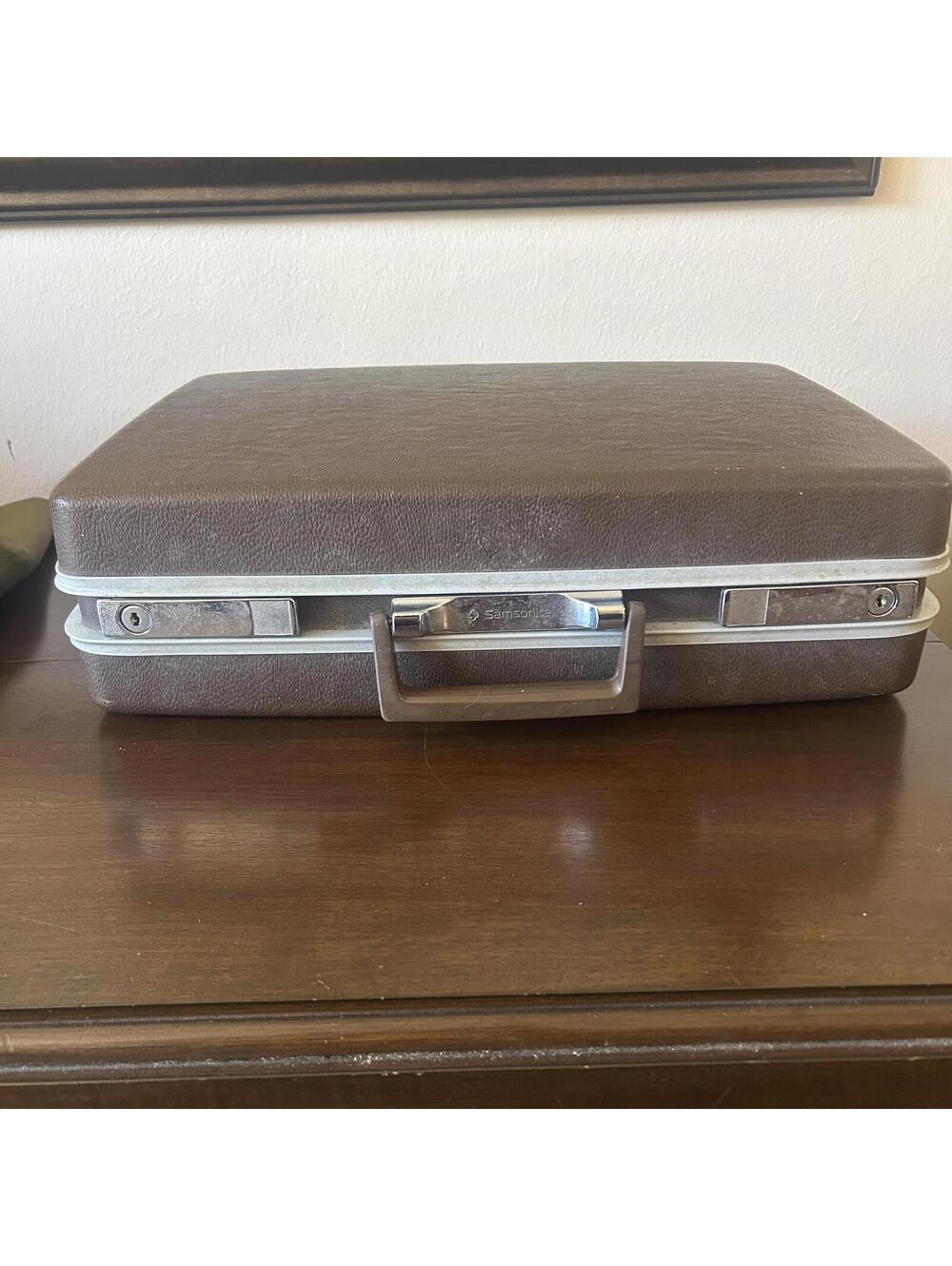 Vintage Samsonite Hard Shell Briefcase with Key - Dark Brown